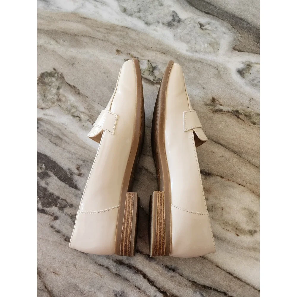NIB Liz Claiborne LC Jansey Birch Beige Square Toe Penny Loafers Womens 9 M